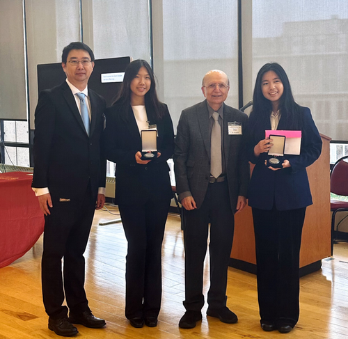 SmartGlam – Sophia Ge (Montgomery Blair High School, MD), Doris Wang (Montgomery Blair High School, MD) w/ Dean Sepehri & Competition Chair Dr. Hua  