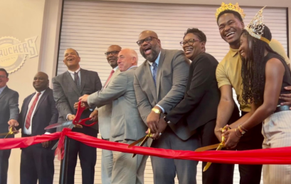 Student Center Food Court Opens With Two National Brands